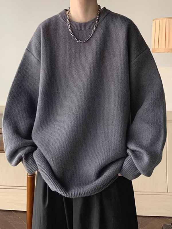 Einfarbiger Herrenpullover mit Rundhalsausschnitt