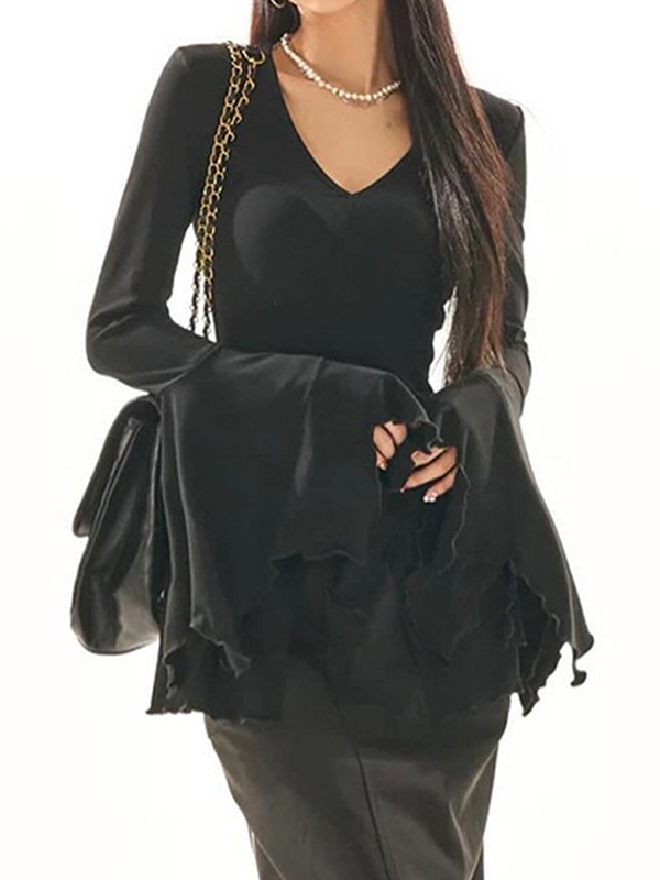 Taillierte, ausgestellte Oberteile mit langen Ärmeln