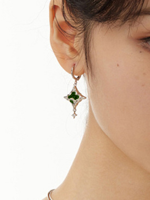 Cooler Nischen-Aurora-Stern-Ohrring