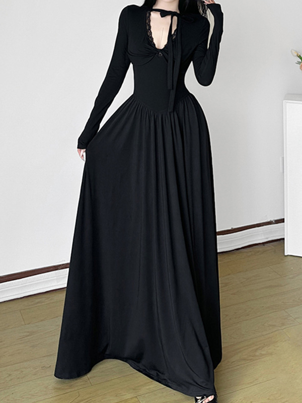 Maxikleider mit V-Ausschnitt, Twist, Plissee und Cutout