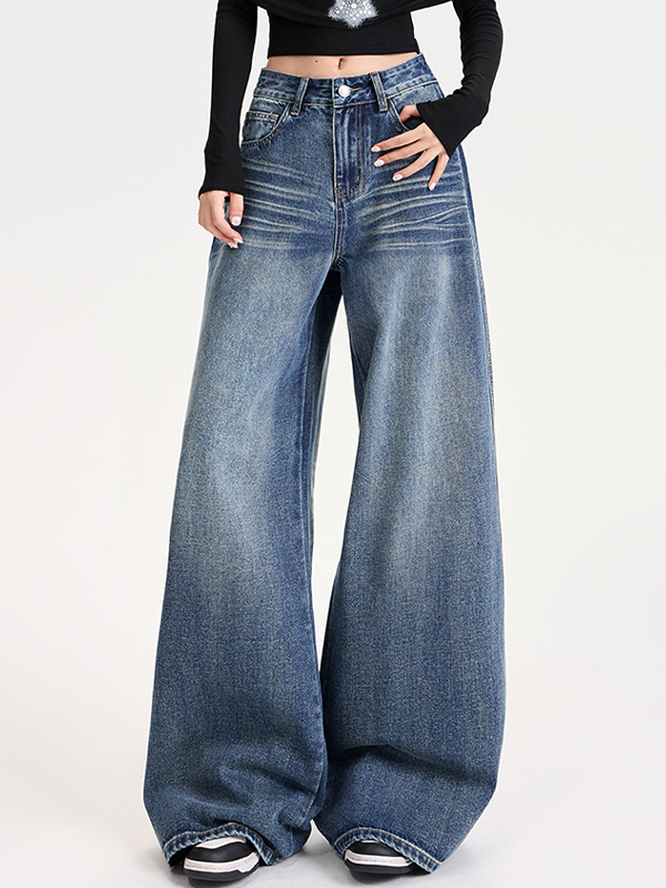 Gerade geschnittene, lässige Boyfriendjeans im Distressed-Look