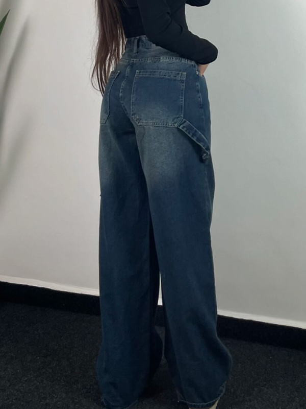 Locker sitzende, gerade geschnittene Boyfriendjeans