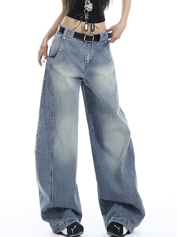 Hellblaue Boyfriendjeans im Vintage-Waschstil