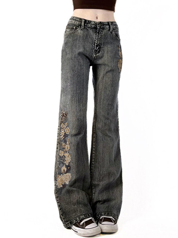 Schlagjeans mit Blumenmuster und Perlenstickerei