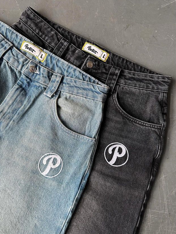 Boyfriendjeans mit Vintage-Stickerei