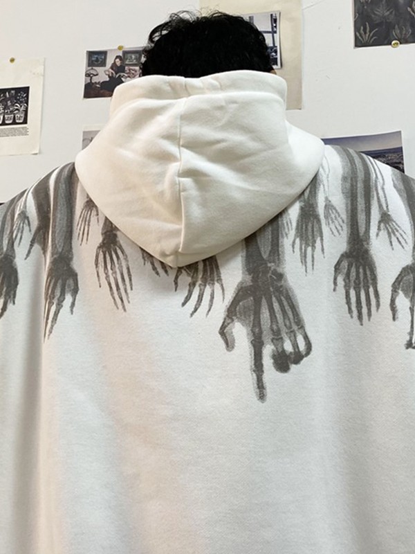Mit Fleece gefütterter Schädelhand-Hoodie für Herren