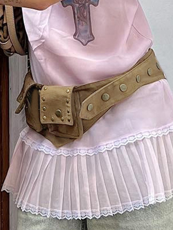 Vintage braunes Nietendekor mit Taschengürtel