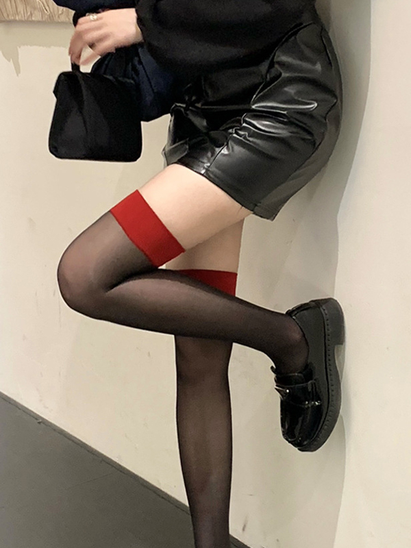 Sexy Kniestrümpfe in Kontrastfarbe