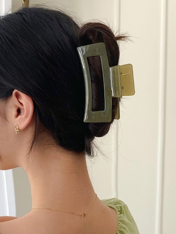 Große rechteckige Haarklammer