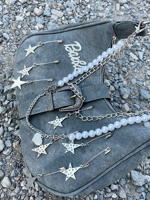 Umhängetasche mit Sternperlenkette