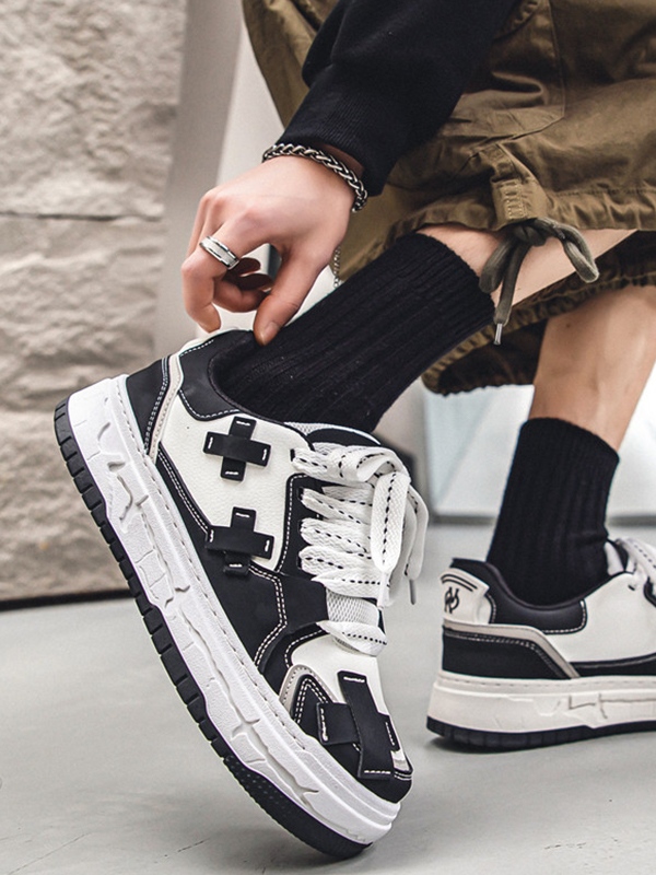 Freizeit-Sneaker mit Cross-Patch für Herren
